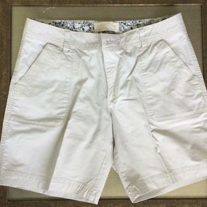 Eddie Bauer 5” Shorts